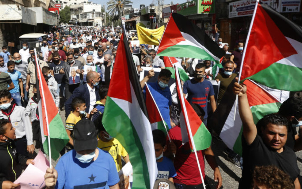 Palestinians and Arab Normalization with the Greater Israel Idea